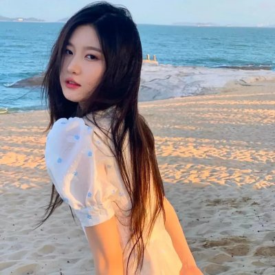 皮裘大衣女人